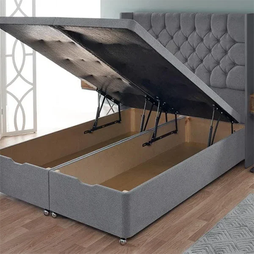 Floor Standing Chester Divan Ottoman with Pillars